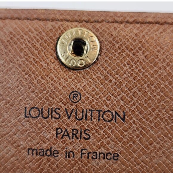 Authentic Louis Vuitton Brown Monogram Key Case 4 Ring Hook - Picture 13 of 15